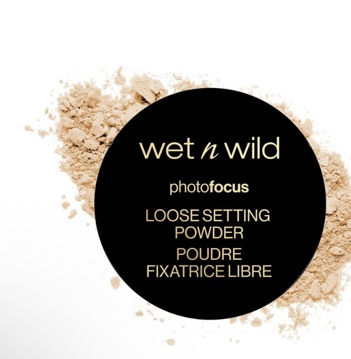 wet n wild Photo Focus Loose Baking Setting Powder, Highlighter Makeup, Suitable for All Skin Tones - Banana,/Size-20 g